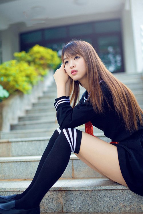 足球明星在国际慈善晚宴上共同呼吁环保行动，足球明星参加中国综艺